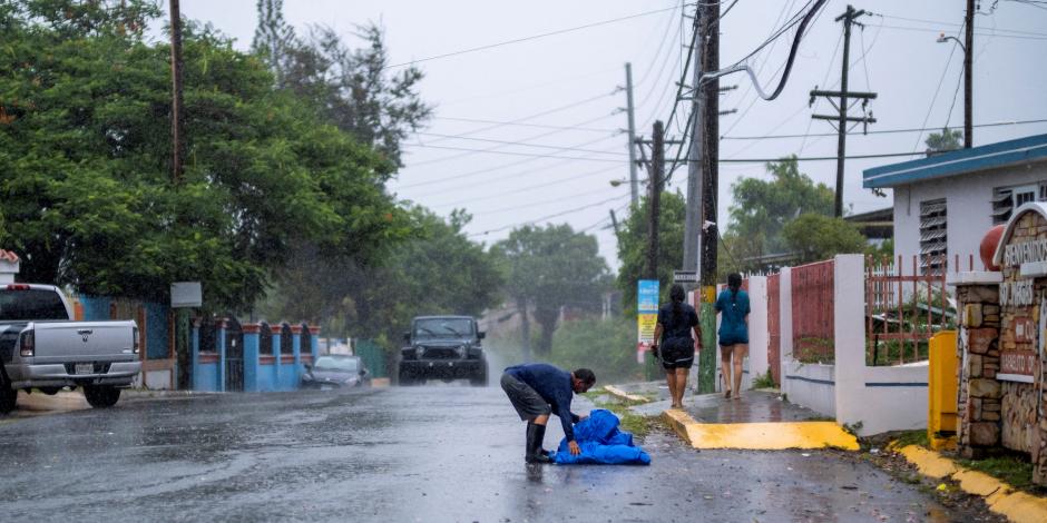 "Fiona" azota Puerto Rico y miles siguen sin luz por segundo día consecutivo.