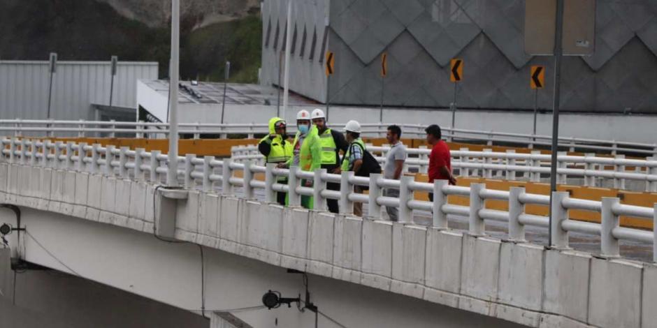 Descartan riesgo en puente vehicular ubicado cerca de plaza Altika; continúa cerrado