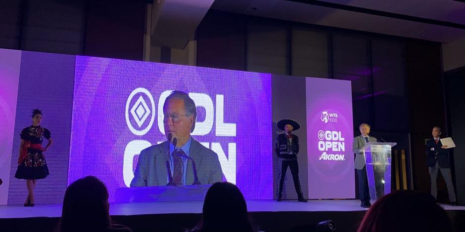 Gustavo Santoscoy, director general del WTA 1000 Guadalajara Open Akron, durante la presentación del torneo.