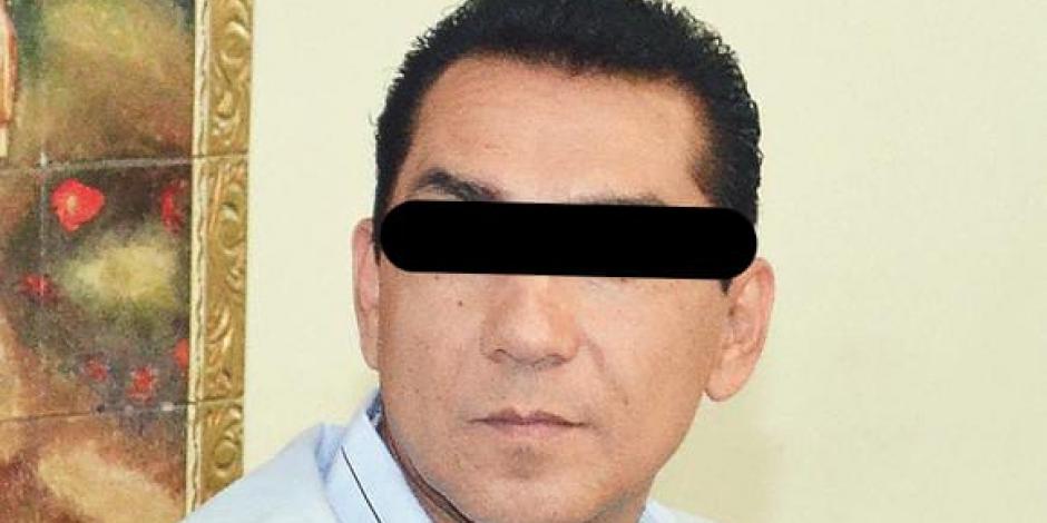 El ex alcalde de Iguala José Luis Abarca es señalado por el delito de delincuencia organizada.