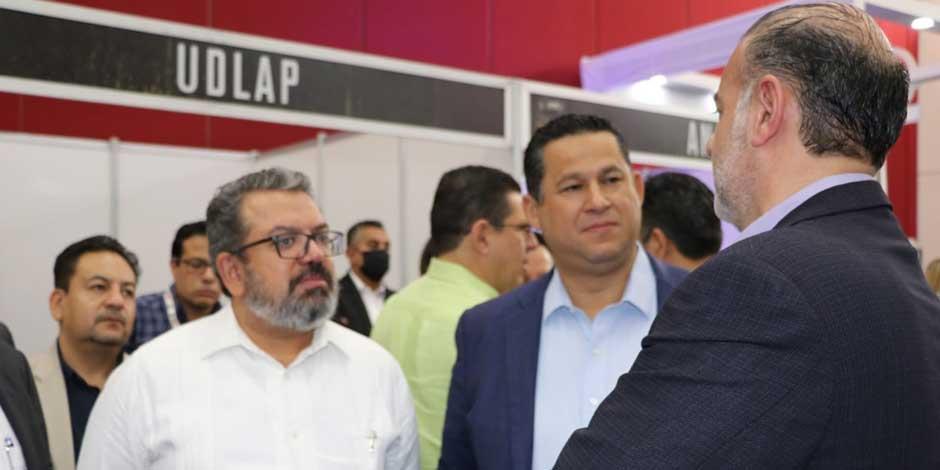 El gobernador de Guanajuato, Diego Sinhue y el  Encargado de Despacho de la SICT, Jorge Nuño Lara