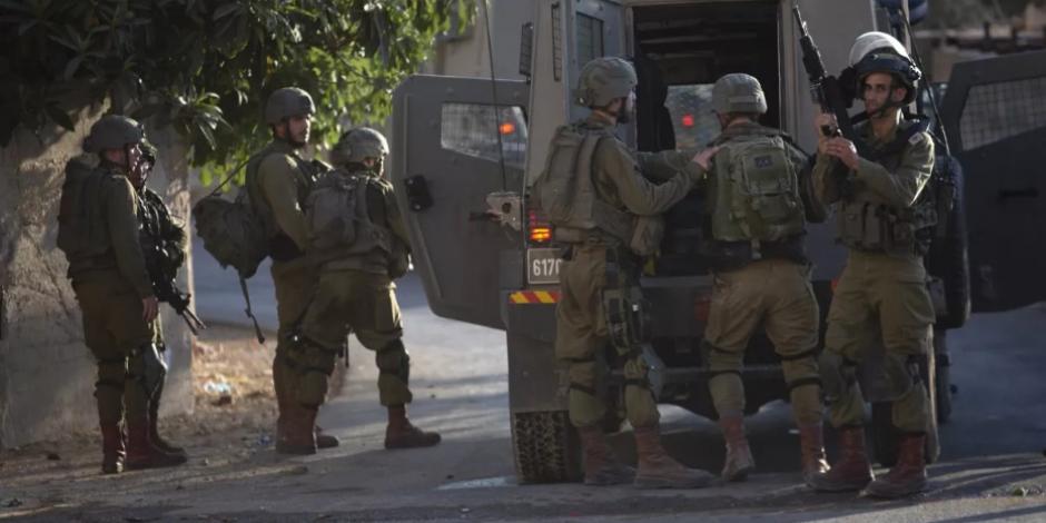 Fuerzas de Israel indicaron que el hombre de 36 años, a quien mataron trató de embestirlos.