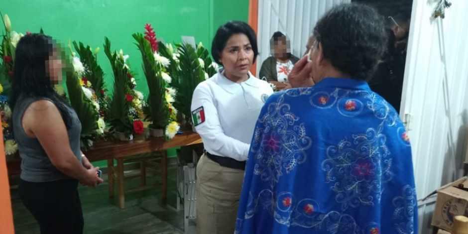 Fiscal de Guerrero atiende a familiares de víctimas de ataque armado en San Miguel Totolapan.