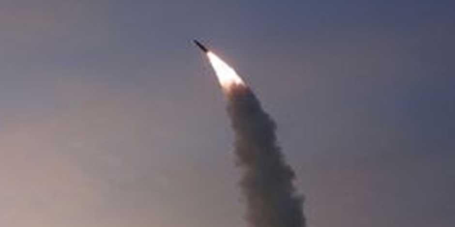 "Pruebas de misiles simulan atacar al Sur con armas nucleares", dice Corea del Norte