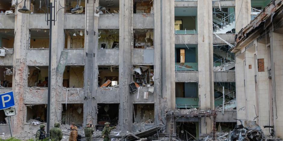 El edificio de la administración, en Ucrania, fue bombardeado.