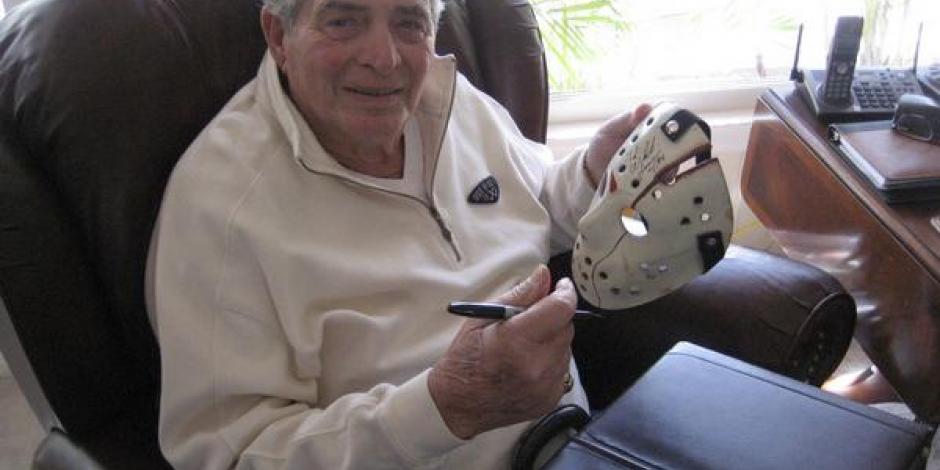 El actor Ted White, con la emblemática máscara de hockey de Jason Voorhees, en una imagen de archivo.