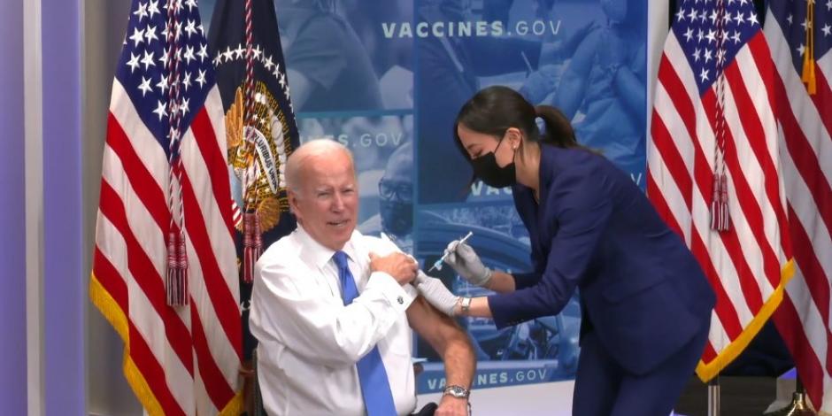 El presidente de Estados Unidos, Joe Biden, recibe quinta dosis contra COVID-19; es la vacuna bivalente aprobada en agosto pasado