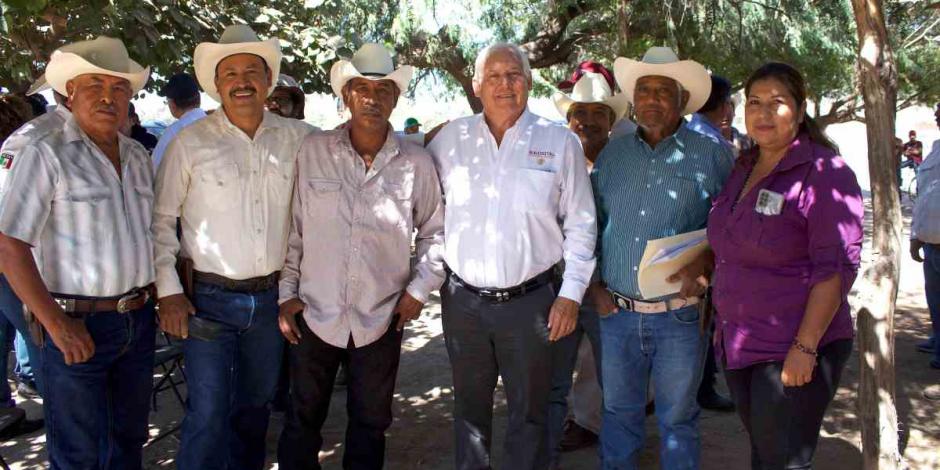 Agricultura refuerza apoyos agropecuarios y pesqueros a pueblos yaquis.