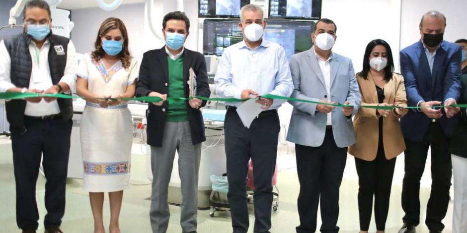 Inauguran en Michoacán sala de hemodinamia construida gracias a rifa del avión presidencial.