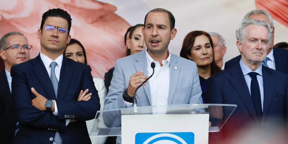 El dirigente nacional del PAN, Marko Cortés, pide a sociedad civil exigir a legisladores de oposición que rechacen cualquier "regresión democrática"