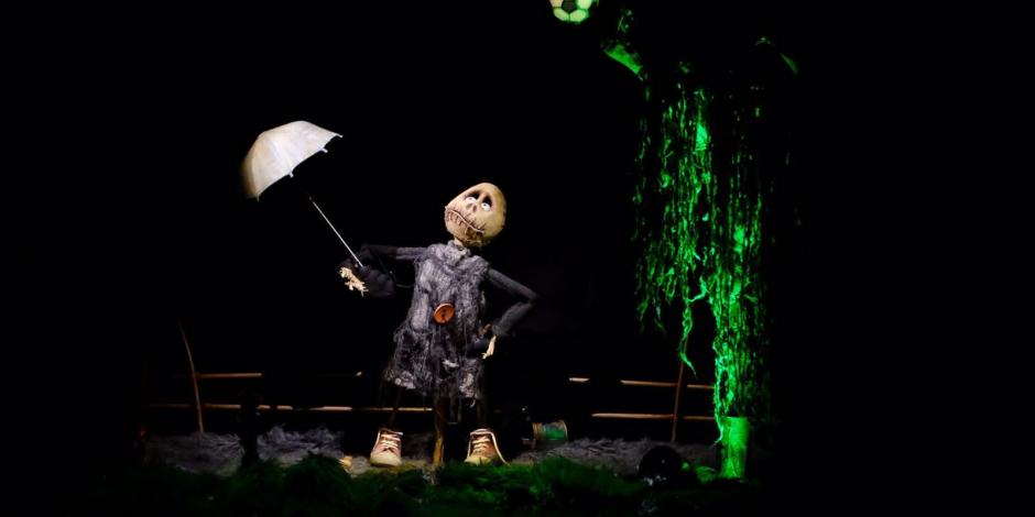 Risas infantiles inundan el Teatro Cervantes con Merlin Puppet Theatre