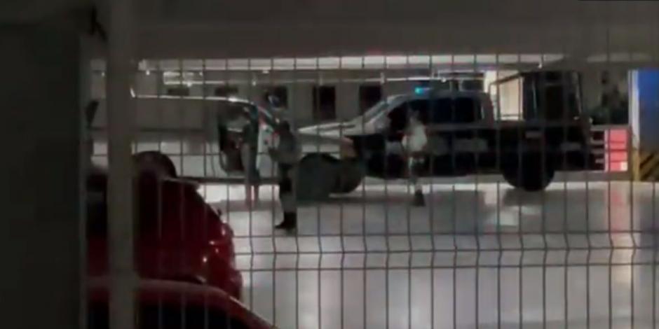 Se registra balacera en estacionamiento de plaza comercial en Zacatecas.