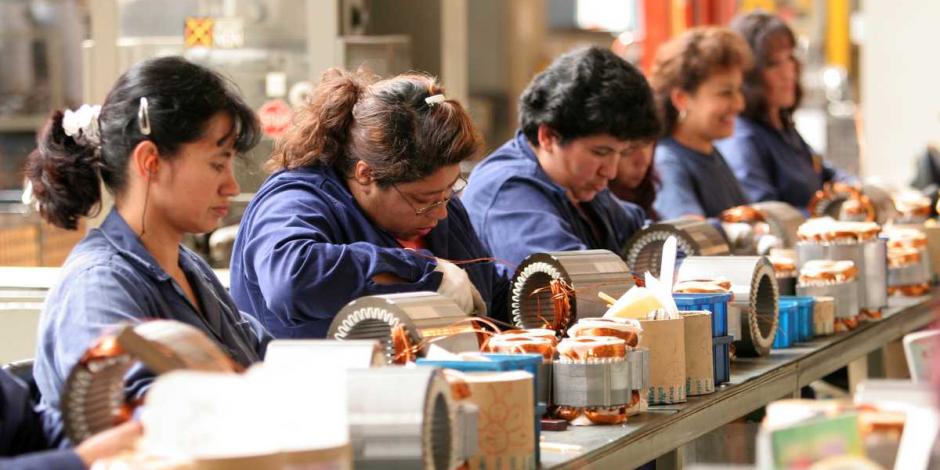 Mexicanas deben laborar 51 días más para igualar sueldo de hombres.