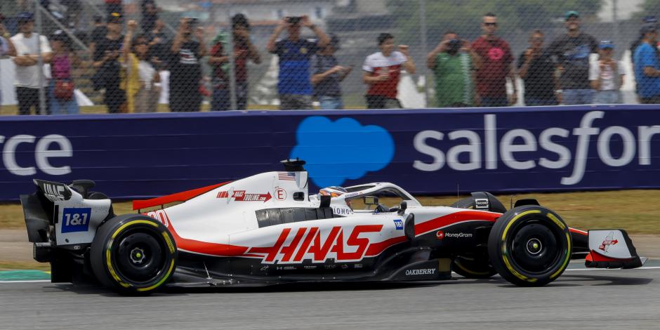Kevin Magnussen se lleva la pole en la clasificación del Gran Premio de Brasil de F1