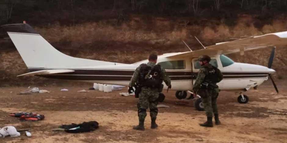 La aeronave aterrizó el sábado a 14 kilómetros de Tamazula, según Sedena.
