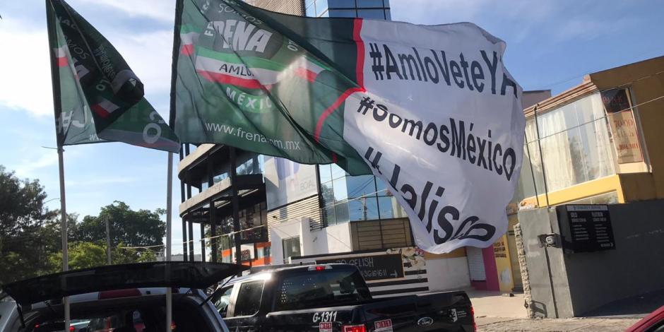 En imagen de archivo, una marcha de Frena con el lema #AMLOVeteYA.
