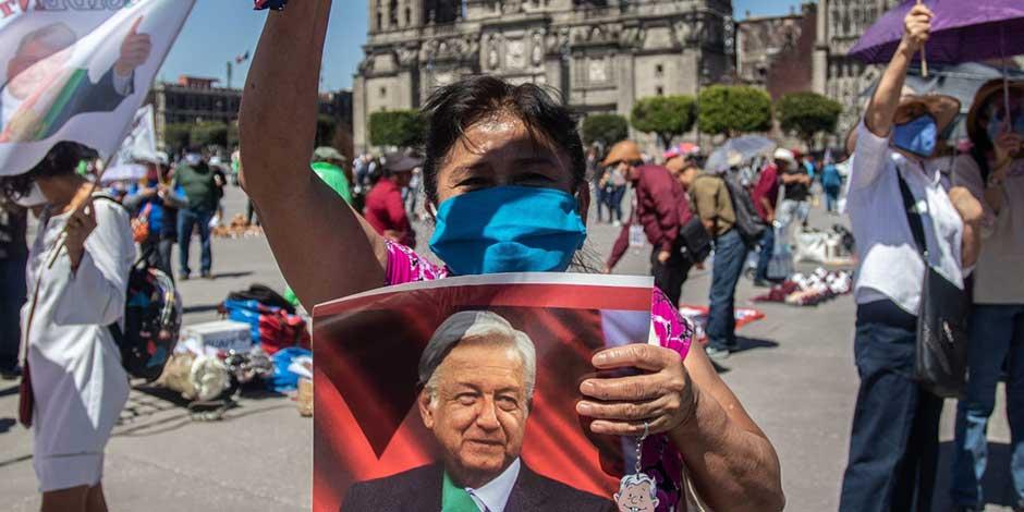 Simpatizantes de AMLO se congregaron en el Zócalo para expresarle apoyo en febrero del presente año
