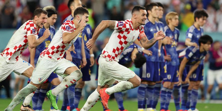 Jugadores croatas celebran ante los nipones, ayer.