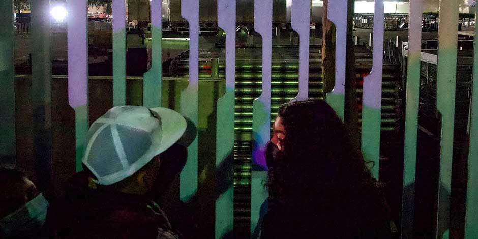 Seguidores del puertorriqueño Bad Bunny se quedaron afuera del concierto en el Azteca