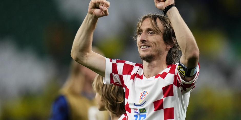 Luka Modric celebra la victoria de Croacia sobre Brasil en los cuartos de final de Qatar 2022.