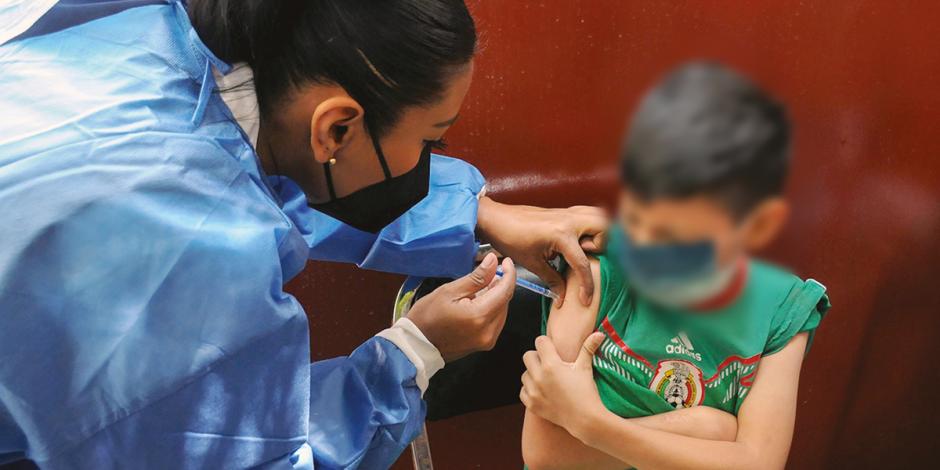 La Secretaría de Salud de la Ciudad de México dio a conocer que continúa con la aplicación de vacunas contra Covid-19 a niñas y niños de 5 a 11 años en clínicas y centros de salud de las 16 alcaldías.