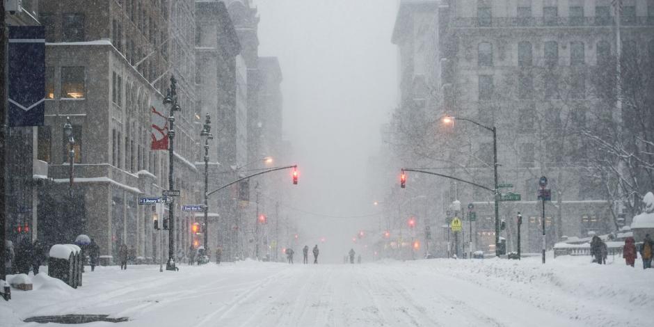 Se registraron casi 70 centímetros de nieve en partes de Vermont y el oeste de Nueva York, y muchas comunidades de la región vieron más de 30 centímetros, según el Servicio Meteorológico Nacional.