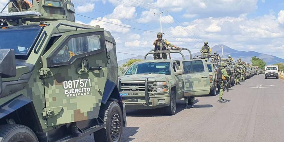 Elementos del Ejército mexicano el martes, durante la detención de Antonio Oseguera.