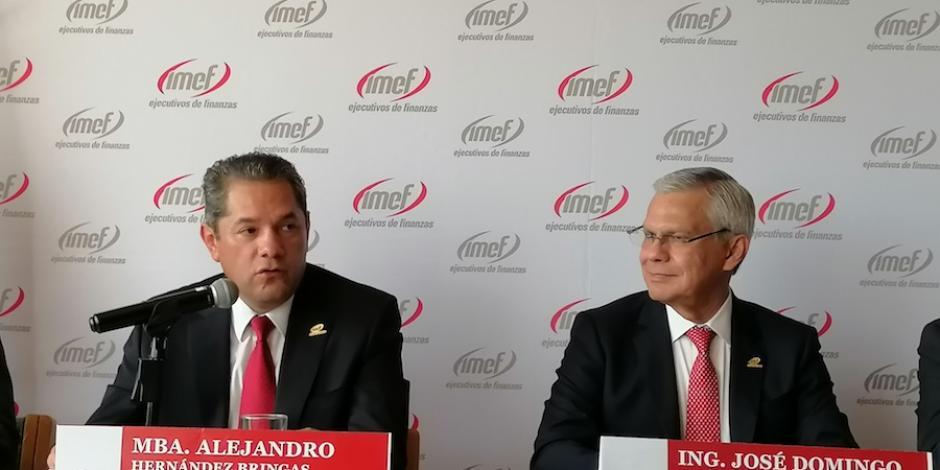 Alejandro Hernández (izq.) y José Figueroa, presidentes saliente y entrante del IMEF.