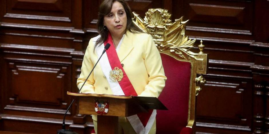 Dina Boluarte, presidenta de Perú, quien ha provocado animadversión entre manifestantes peruanos.
