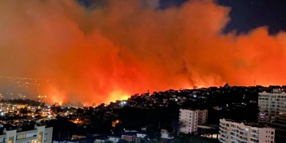 Incendio forestal en Viña del Mar, a unos 100 kilómetros de Santiago de Chile.