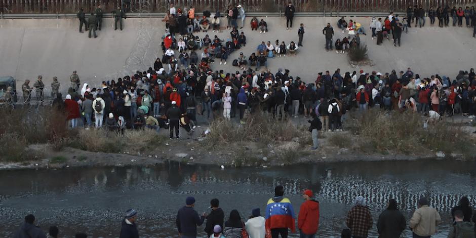 cientos de migrantes se reunieron, hace una semana, en la zona fronteriza de Tijuana, Baja California, y Piedras Negras, Coahuila, con la esperanza de pasar a EU, pese al despliegue de elementos del Ejército estadounidense que protegían la zona.