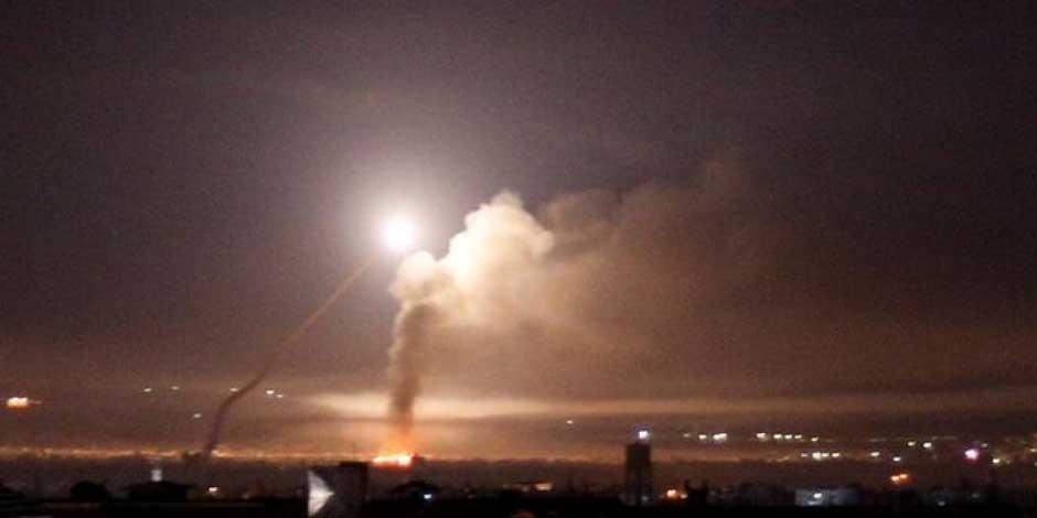 El impacto de un misil visto desde Damasco el 10 de mayo de 2018