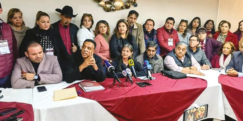Consejeros estatales de Morena manifiestan su rechazo el pasado 28 de diciembre.