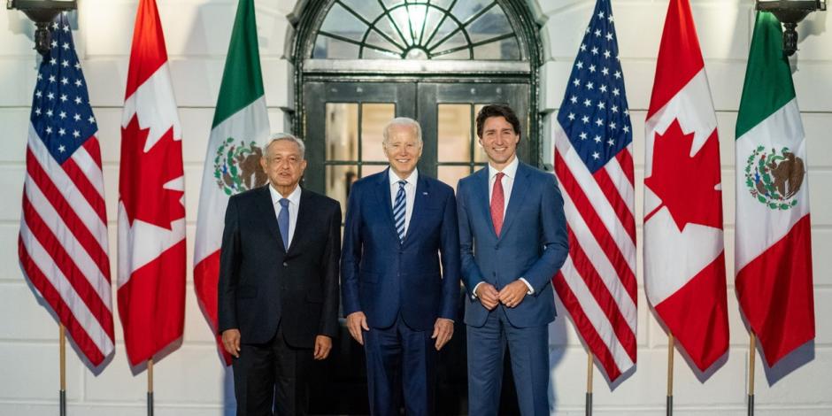 Los líderes de México, Joe Biden y Justin Trudea.