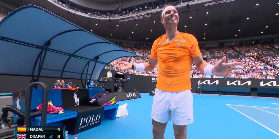 Rafael Nadal es víctima de la inseguridad a mitad de un partido del Australia Open.