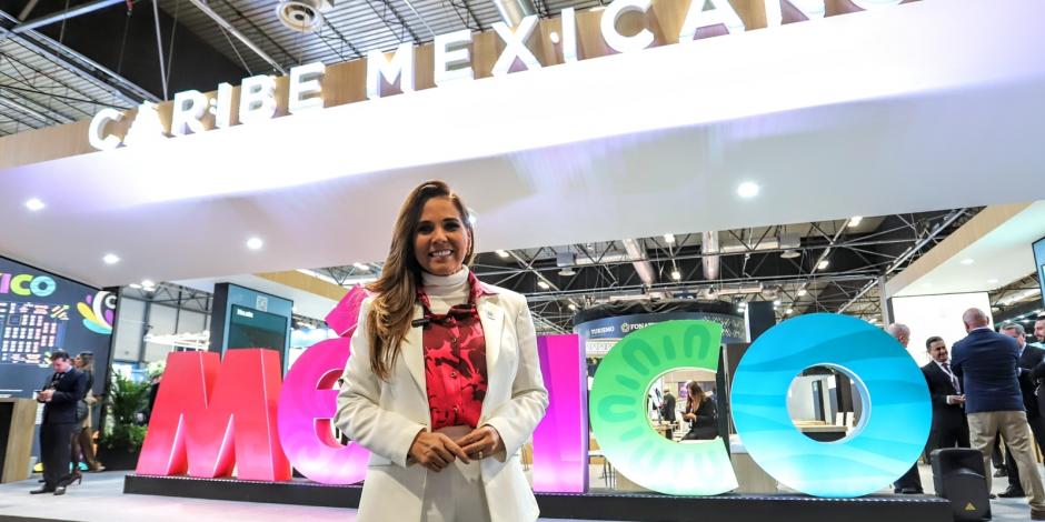 Mara Lezama, gobernadora de Quintana Roo, durante la inauguración del pabellón de México en la Feria Internacional de Turismo 2023.