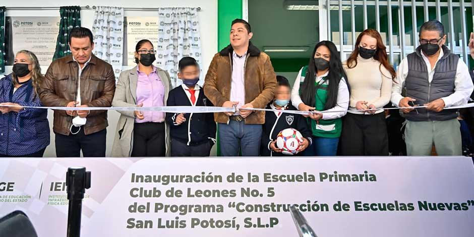 Ricardo Gallardo, gobernador de San Luis Potosí, entregó las nuevas instalaciones de la escuela primaria Club de Leones No. 5,