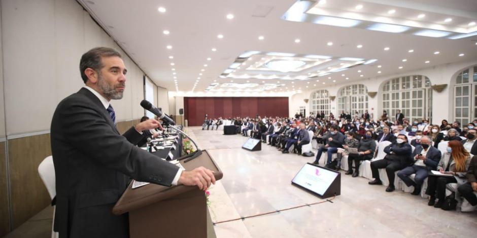 El consejero presidente, Lorenzo Córdova, en reunión con vocales distritales y locales, el pasado 19 de enero.