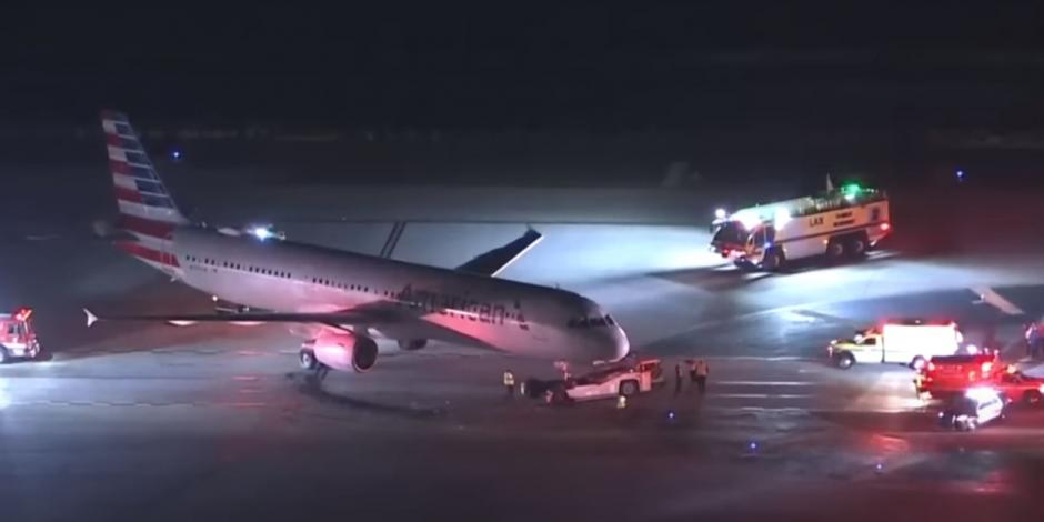 Accidente entre avión y autobús en aeropuerto de Los Ángeles deja 5 heridos; autoridades investigan la causa del choque que no pasó a mayores