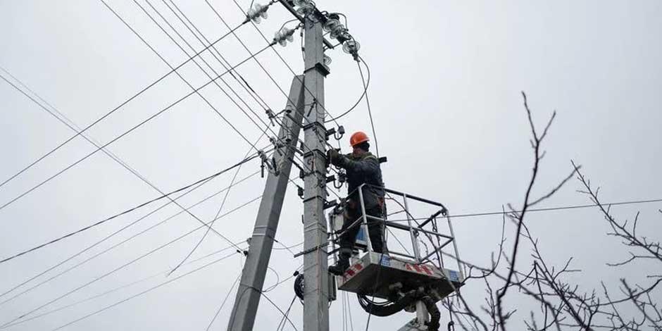   La mayor parte de Ucrania tiene electricidad pese a los ataques rusos, según Zelenski