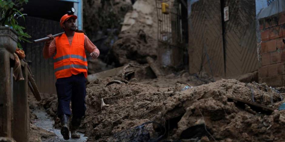 Lluvias torrenciales y deslizamientos de tierra dejan 57 muertos en Brasil.