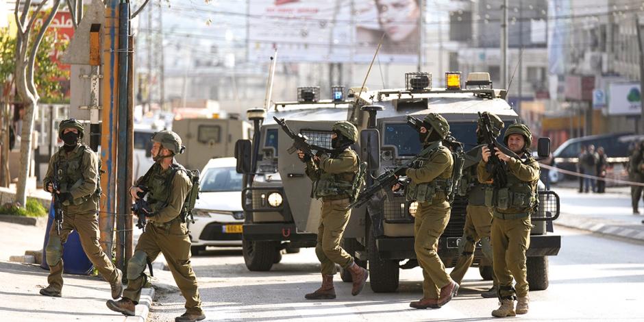 Militares israelíes refuerzan la seguridad en regiones de Cisjordania.