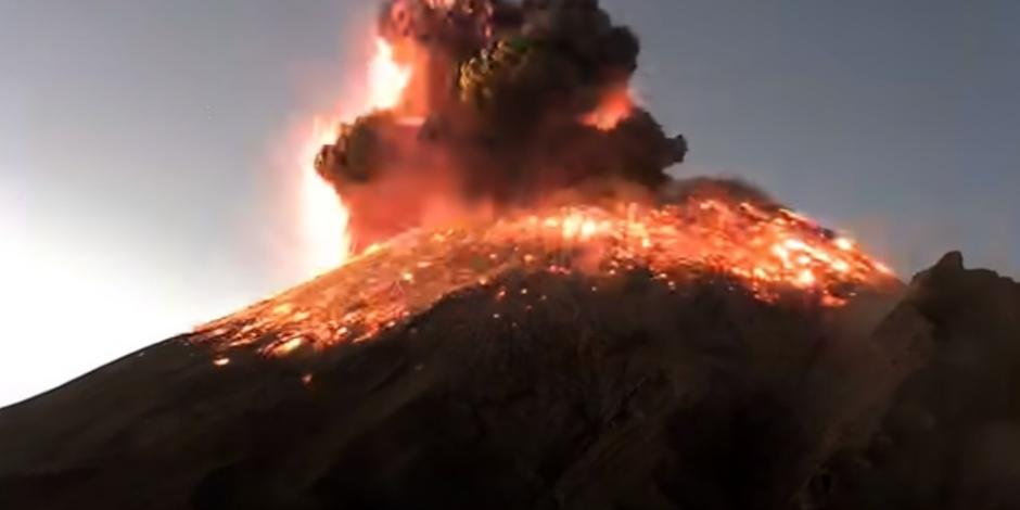 El Volcán Popocatépetl se encuentra entre los límites de los estados de Puebla, Morelos y el Estado de México