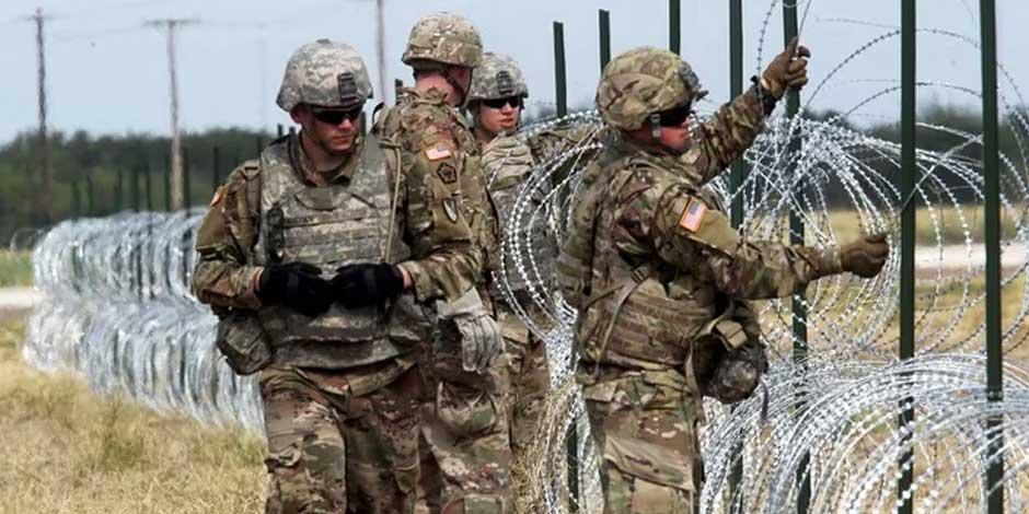 En la imagen, militares estadounidenses desplegados en la frontera con México.