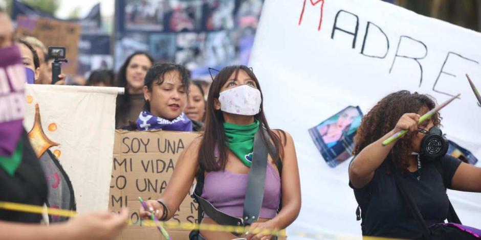 "Es posible un futuro distinto, incluyente y feminista", dice Mara Lezama tras marcha de mujeres.