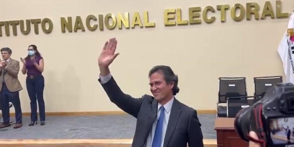 Edmundo Jacobo se reincorpora como secretario ejecutivo del INE