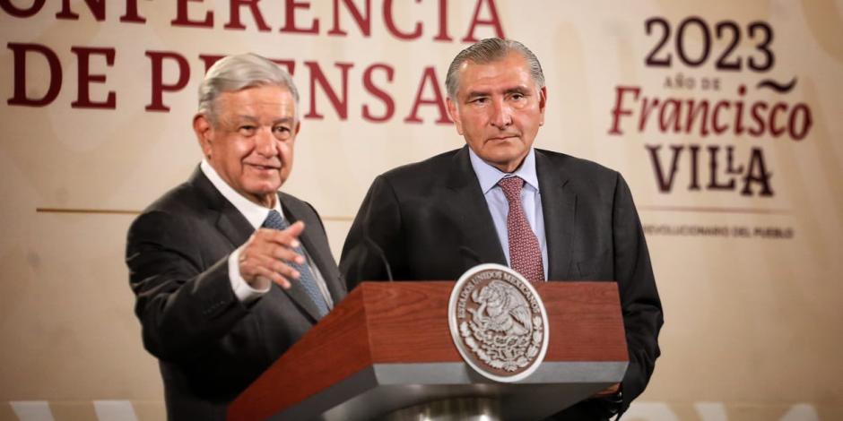 El Presidente López Obrador (izq.) y el titular de Segob, Adán Augusto (der.).