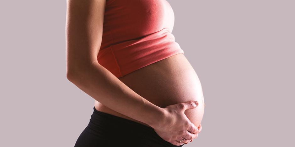 Sobrepeso en embarazo sube riesgo en los hijos