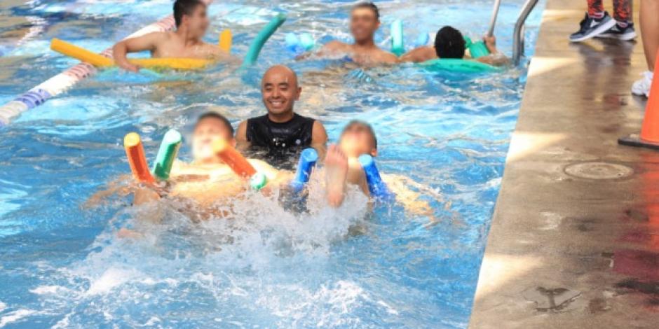 Las clases de natación son para mayores de 6 años.