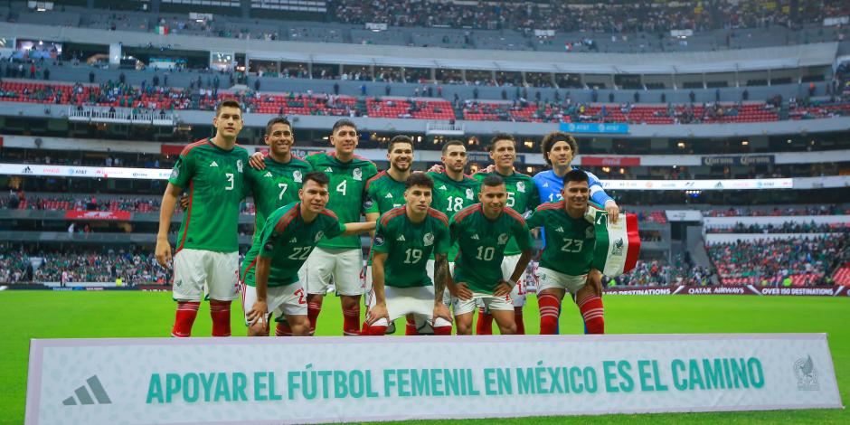La Selección Mexicana en el Estadio Azteca previo a su duelo ante Jamaica.